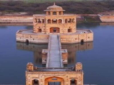 Hiran Minar Hiran Minar